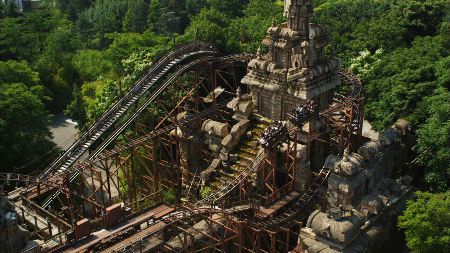 Indiana Jones™ and the Temple of Peril © Disney