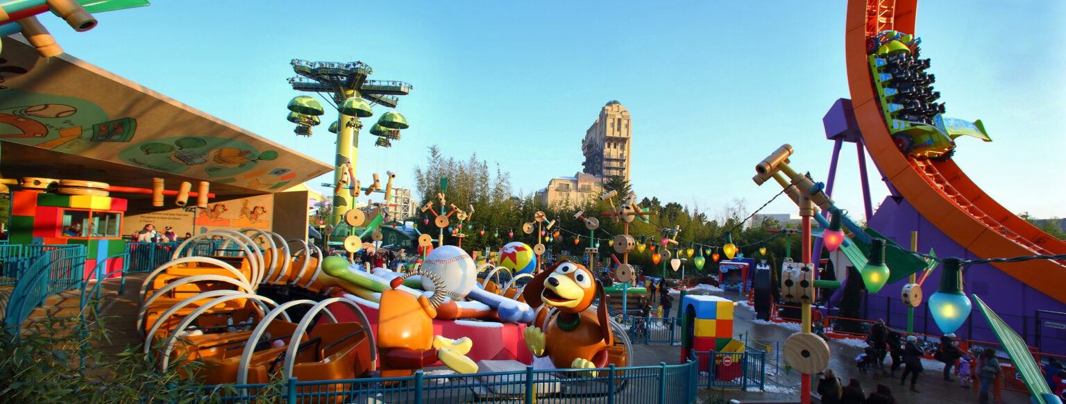 Slinky® Dog Zigzag Spin © Disney