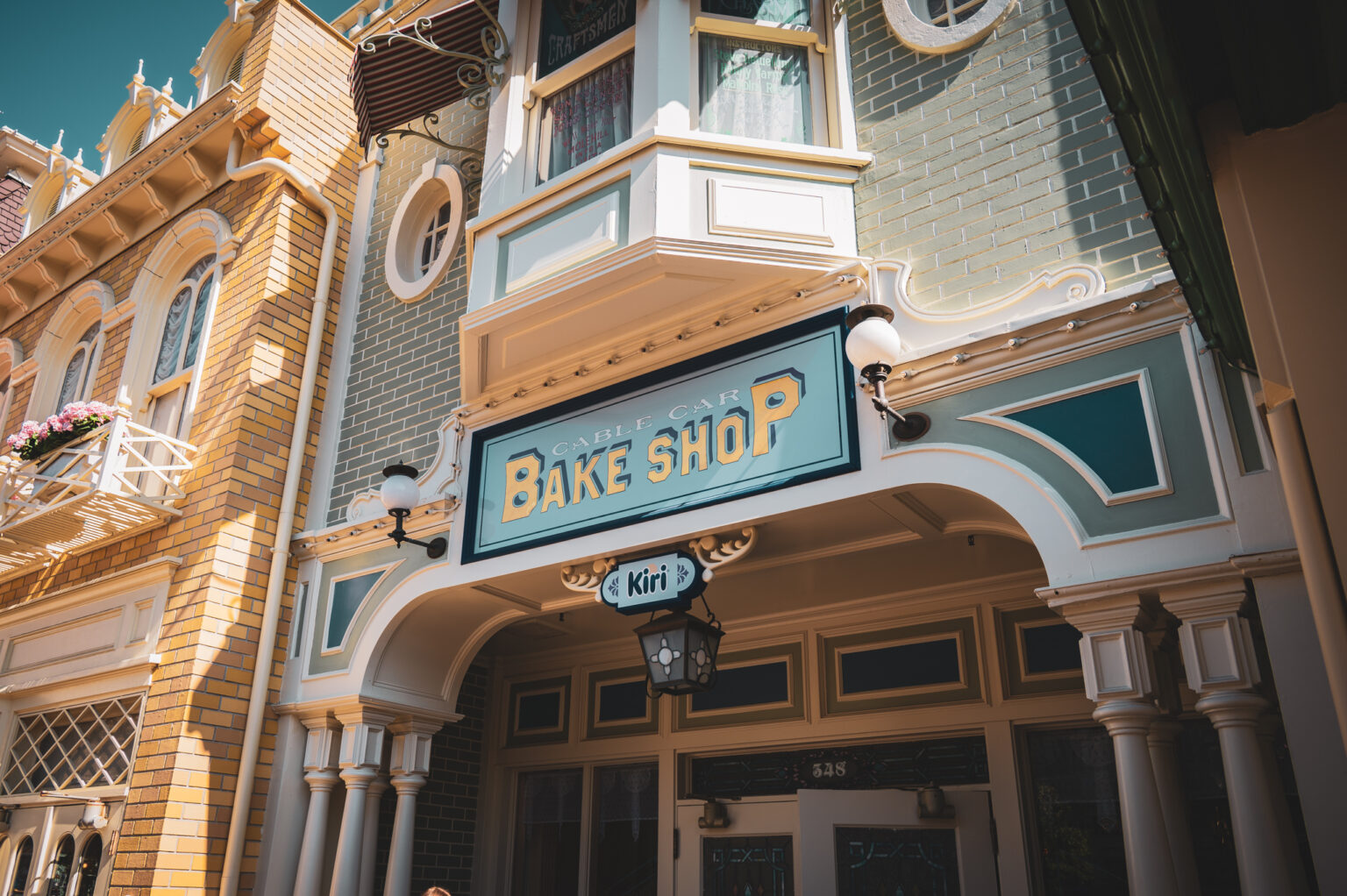 © DLP Explorers