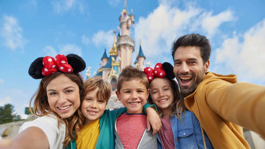 © Disney
