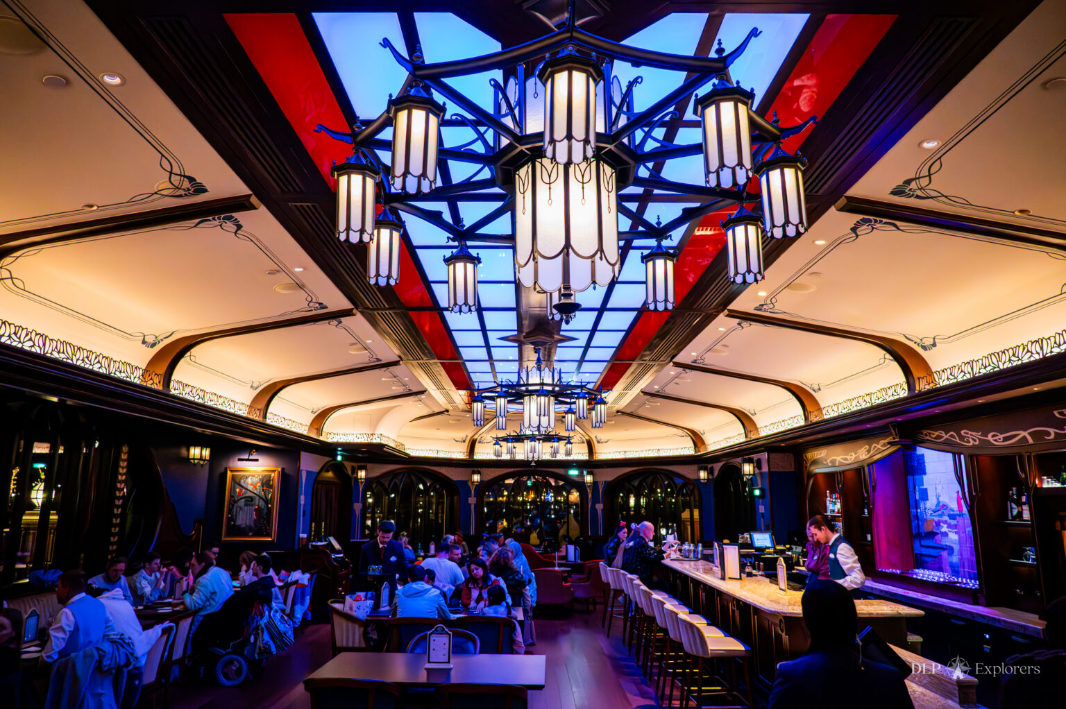 The Regal View Lounge The Regal View Lounge - © DLP Explorers