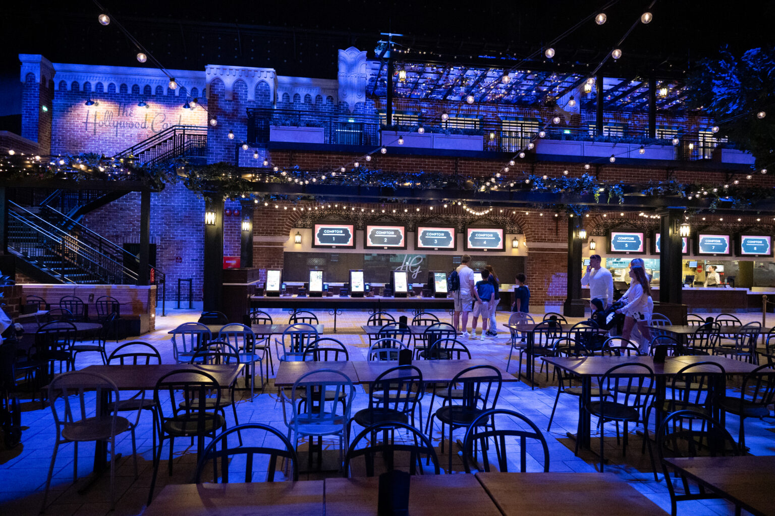 The Hollywood Gardens Restaurant - © DLP Explorers