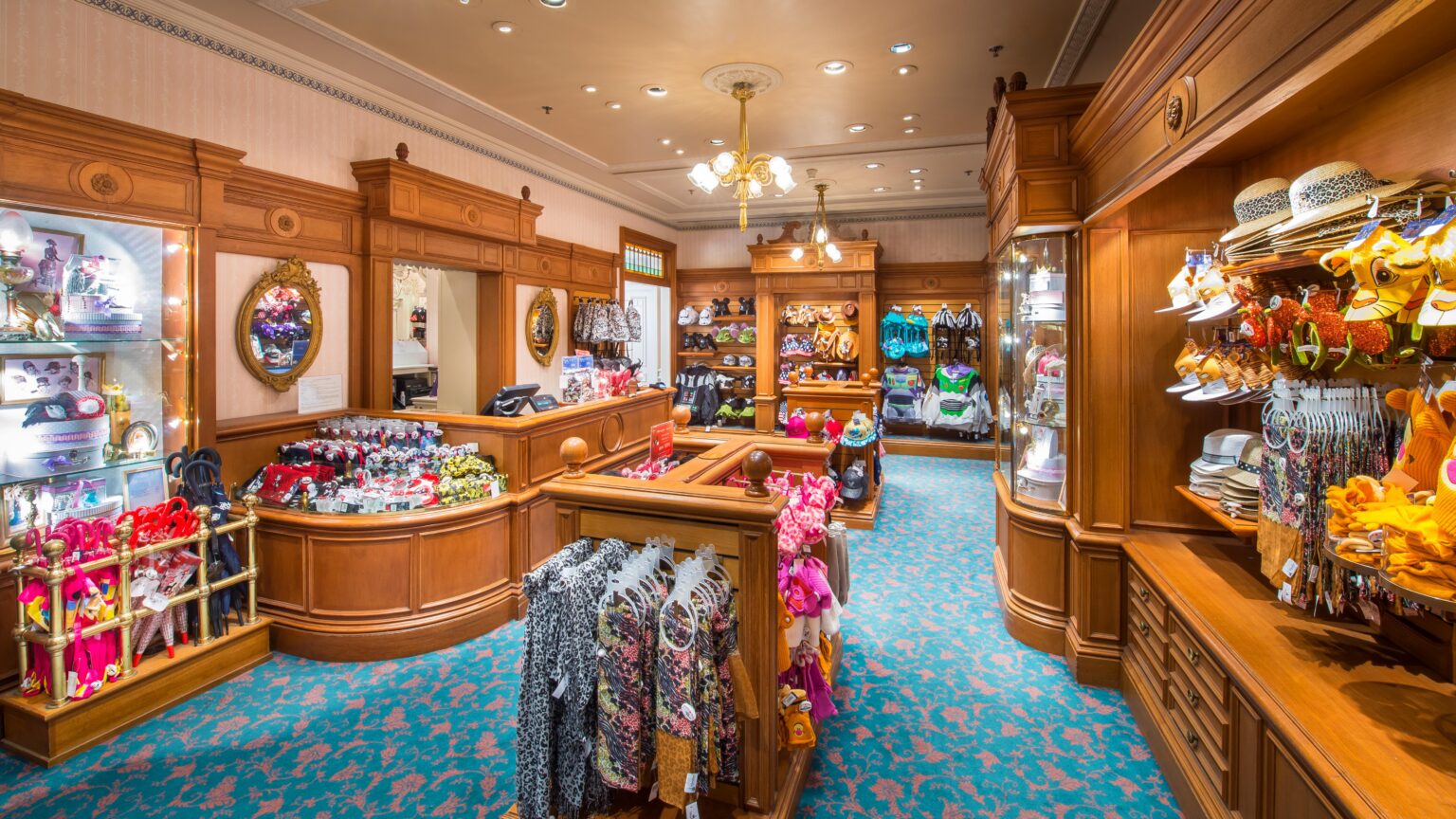 Ribbons and Bows Hat Shop - © Disney