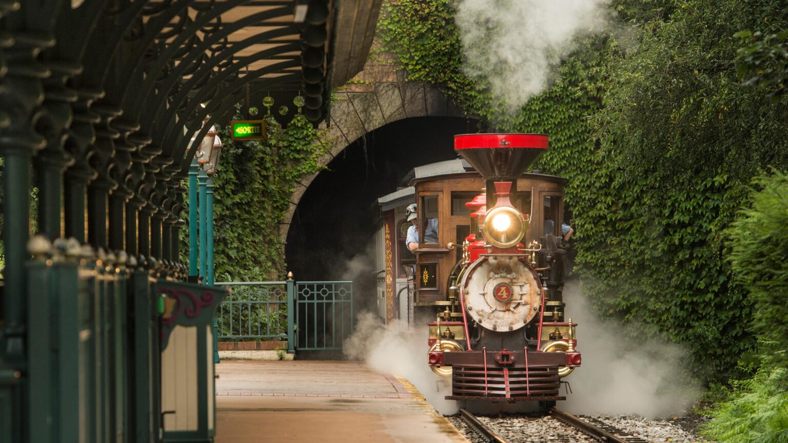 © Disney