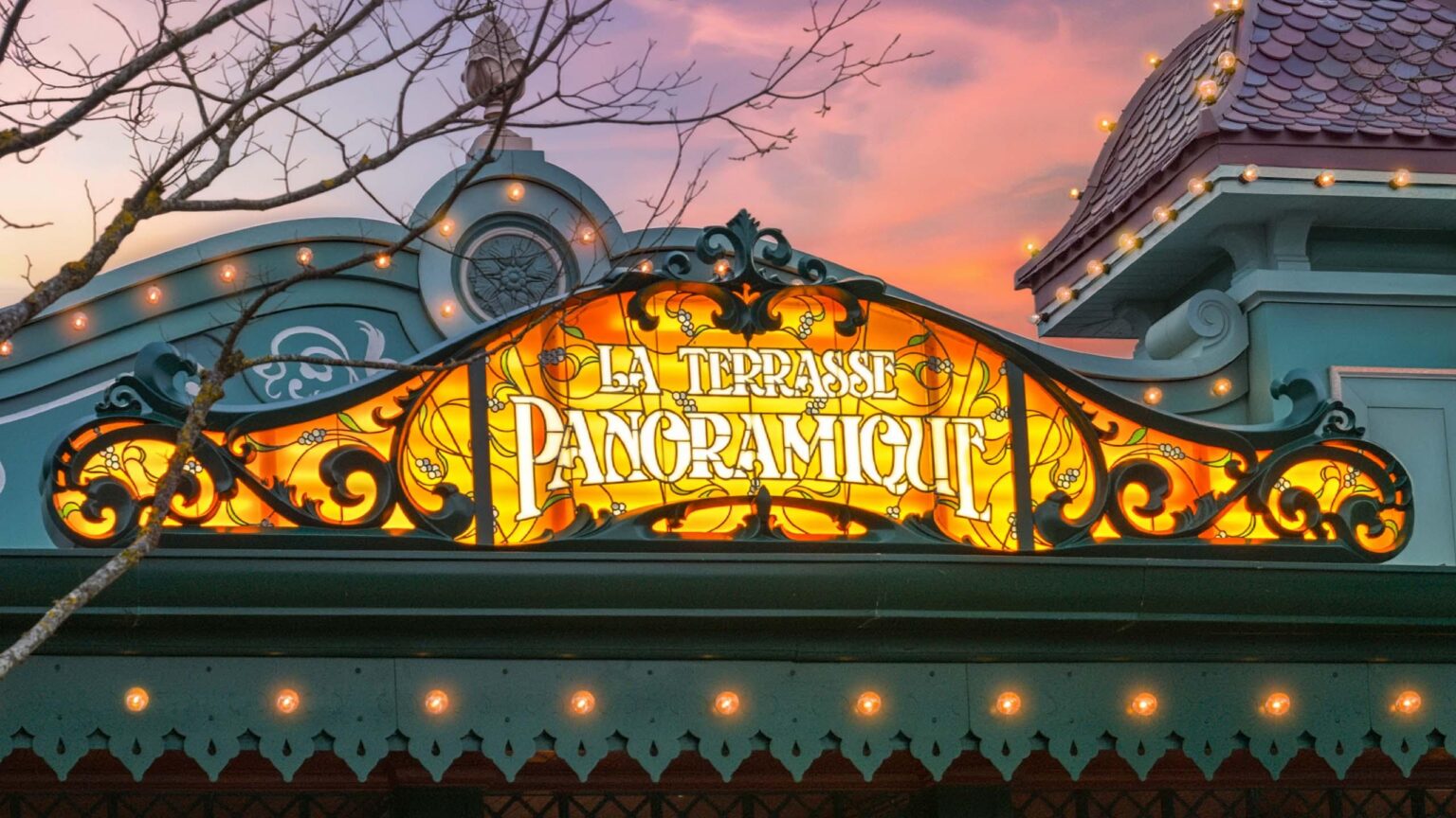 La Terrasse Panoramique - © Disney