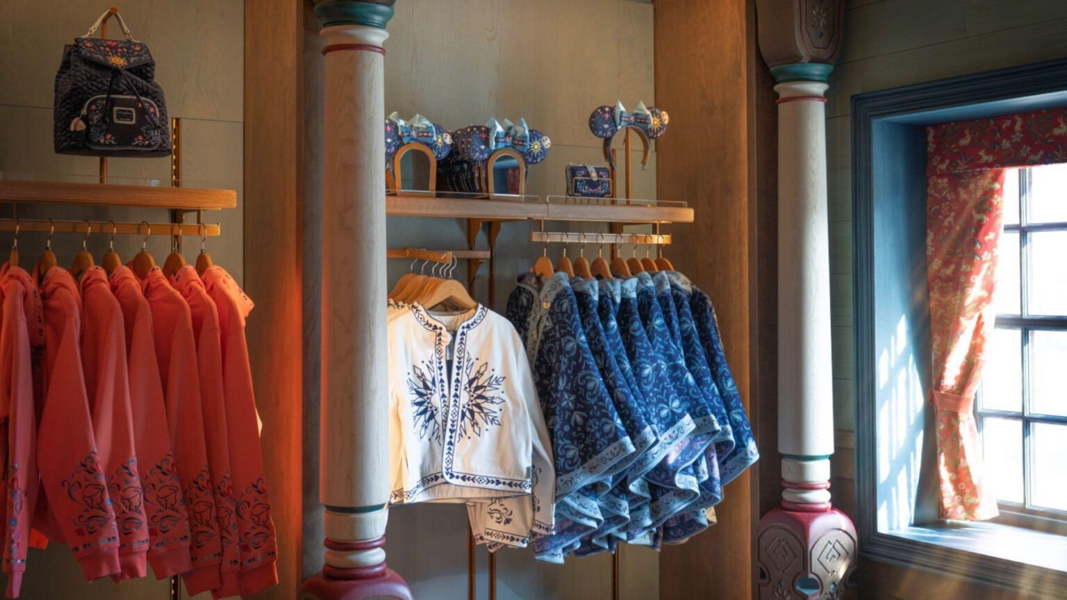 Arendelle Boutique Arendelle Boutique - © Disney