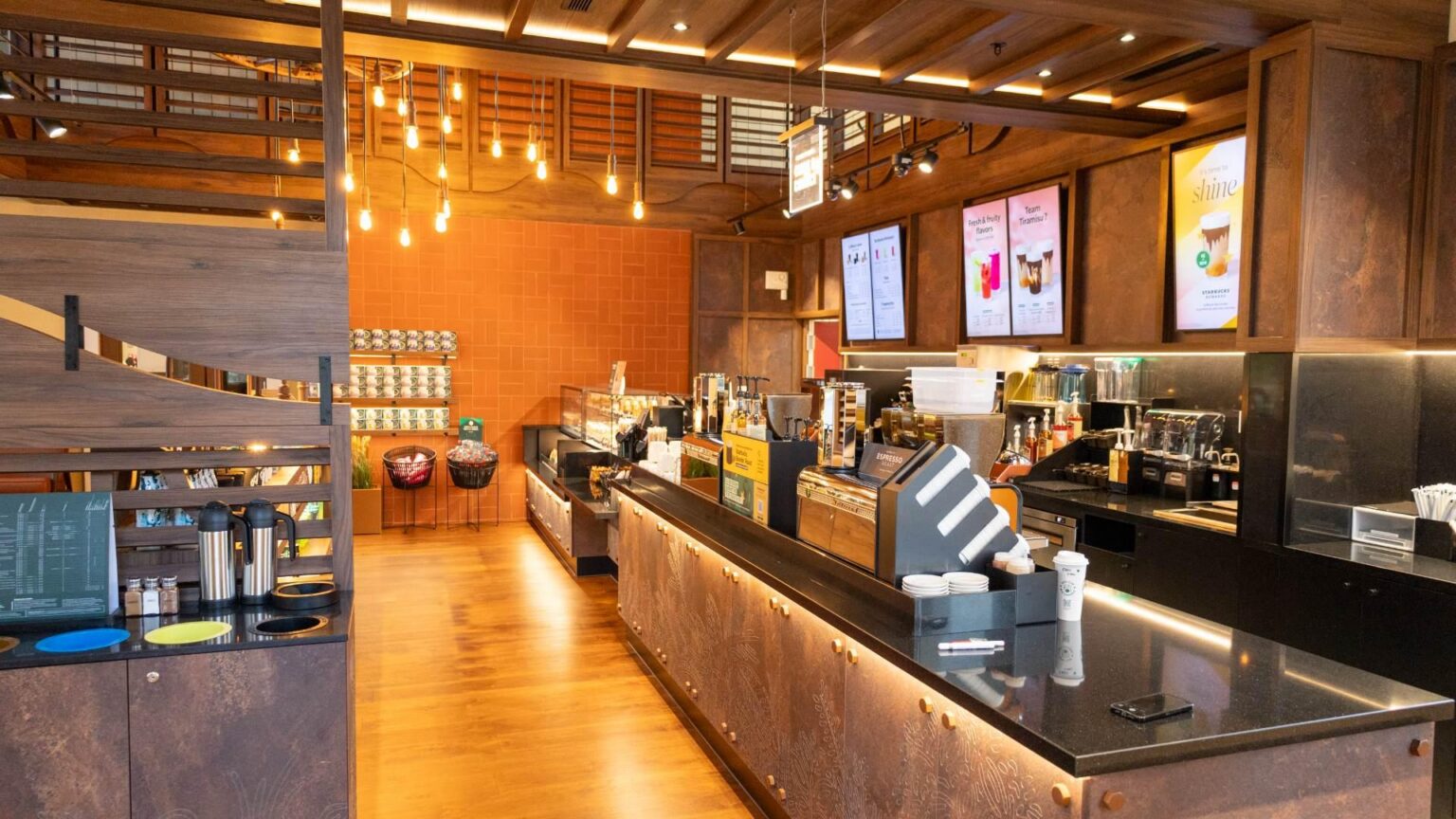 Starbucks Coffee Starbucks Coffee - © Disney